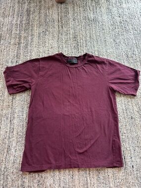 No Boundaries Short Sleeve Crew Tee in Burgundy